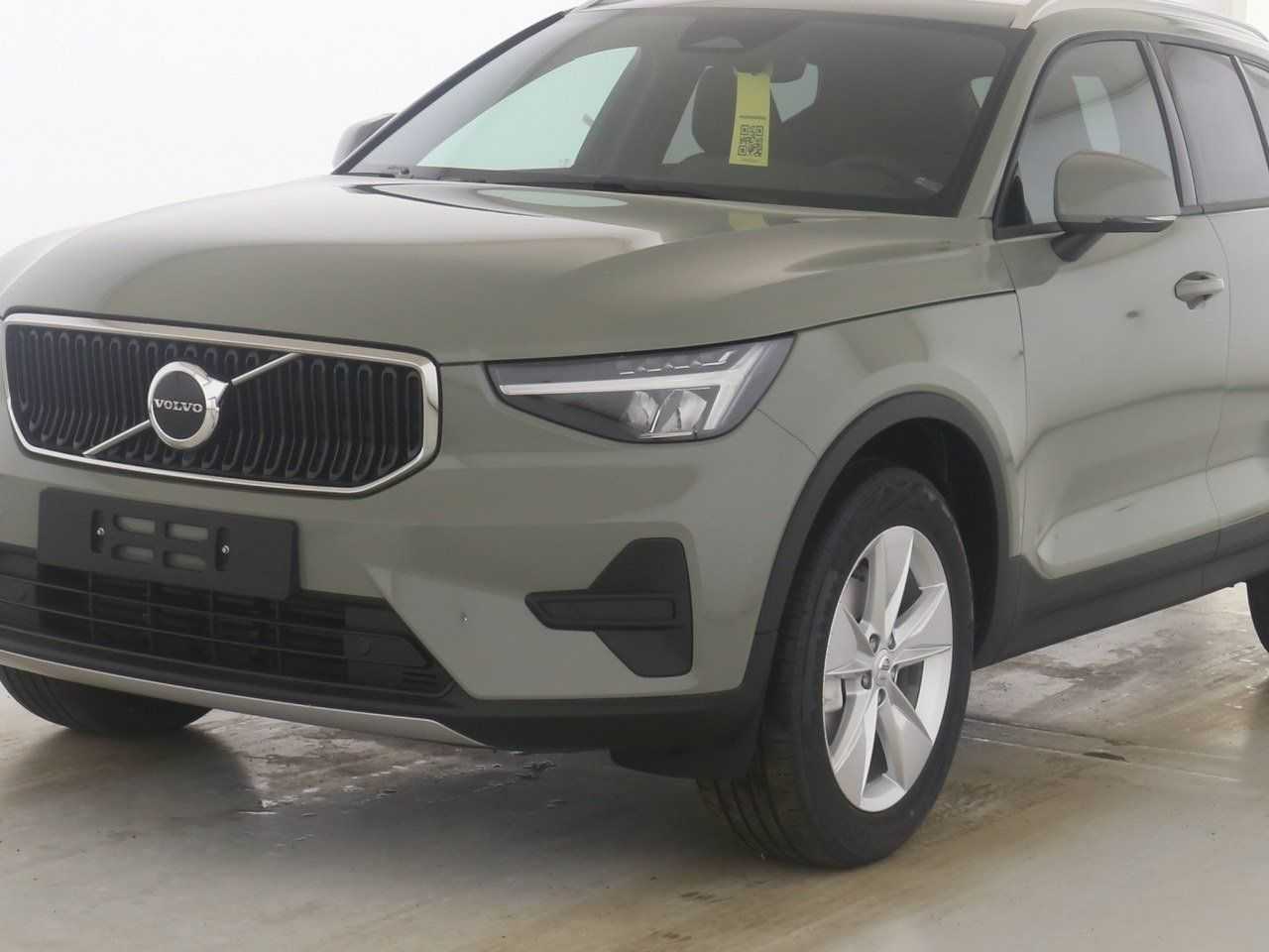 Volvo  +B3+Mild-Hybrid+PDC v/h+Sitzhzgv+Lenkradhzg+