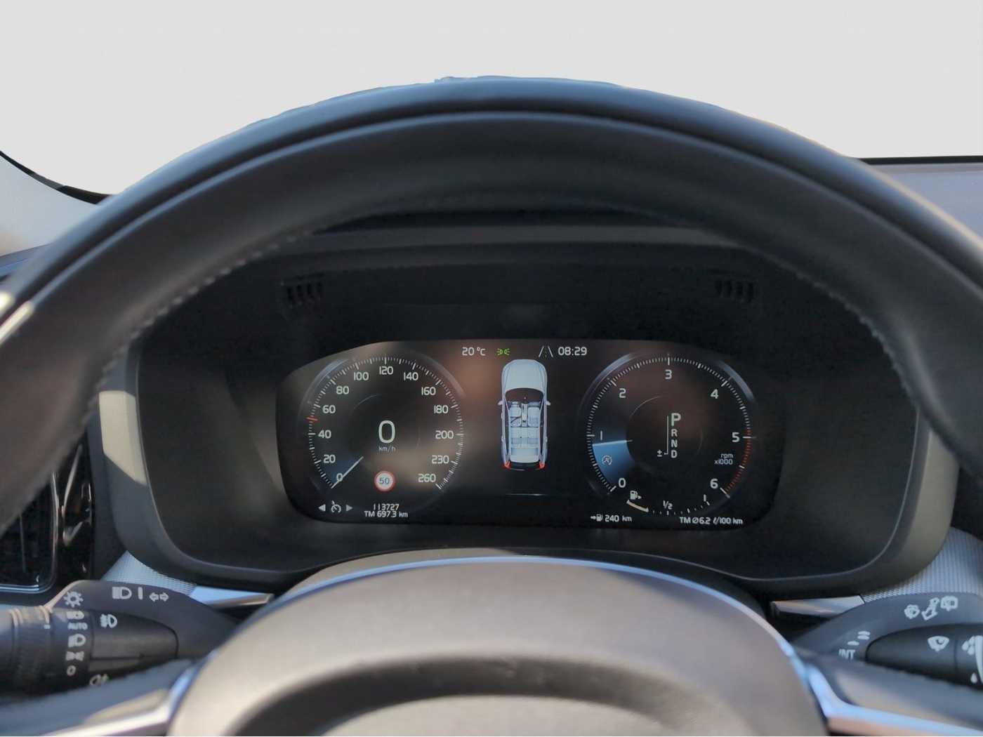Volvo  +D4+AWD+Lenkradhzg+R-Kam+Frontscheibenhzg+++