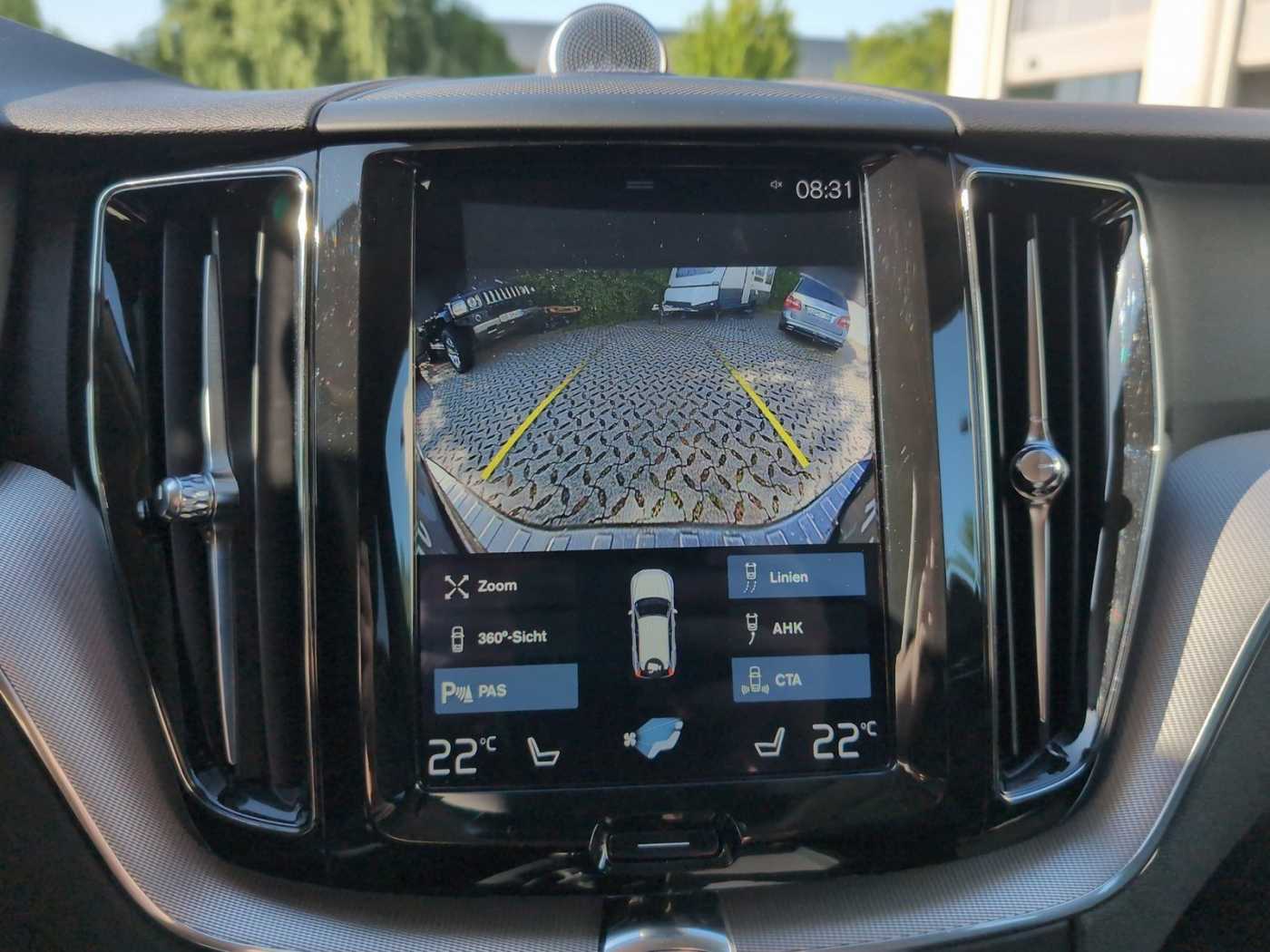 Volvo  +D4+AWD+Lenkradhzg+R-Kam+Frontscheibenhzg+++