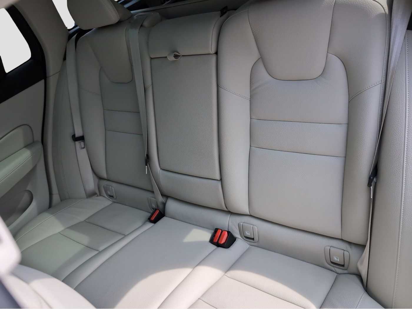 Volvo  +T6+Recharge+AWD+GT+R-Kam+Panorama+Harman+PDC