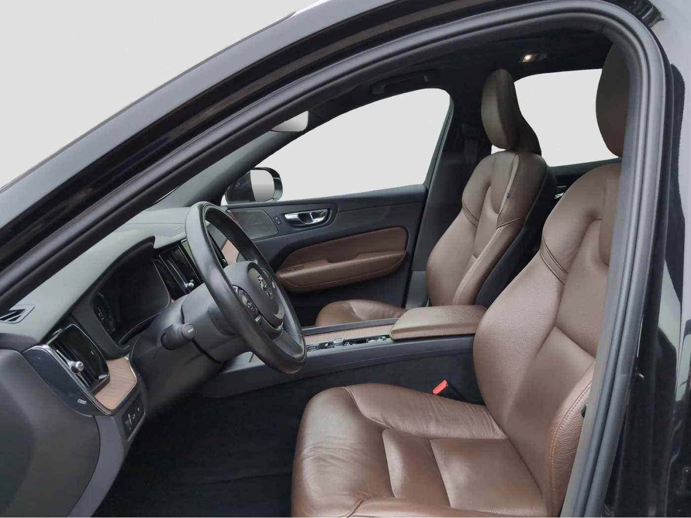 Volvo  +T6+Recharge+AWD+AHKsemi+abged. Scheibe+Panor