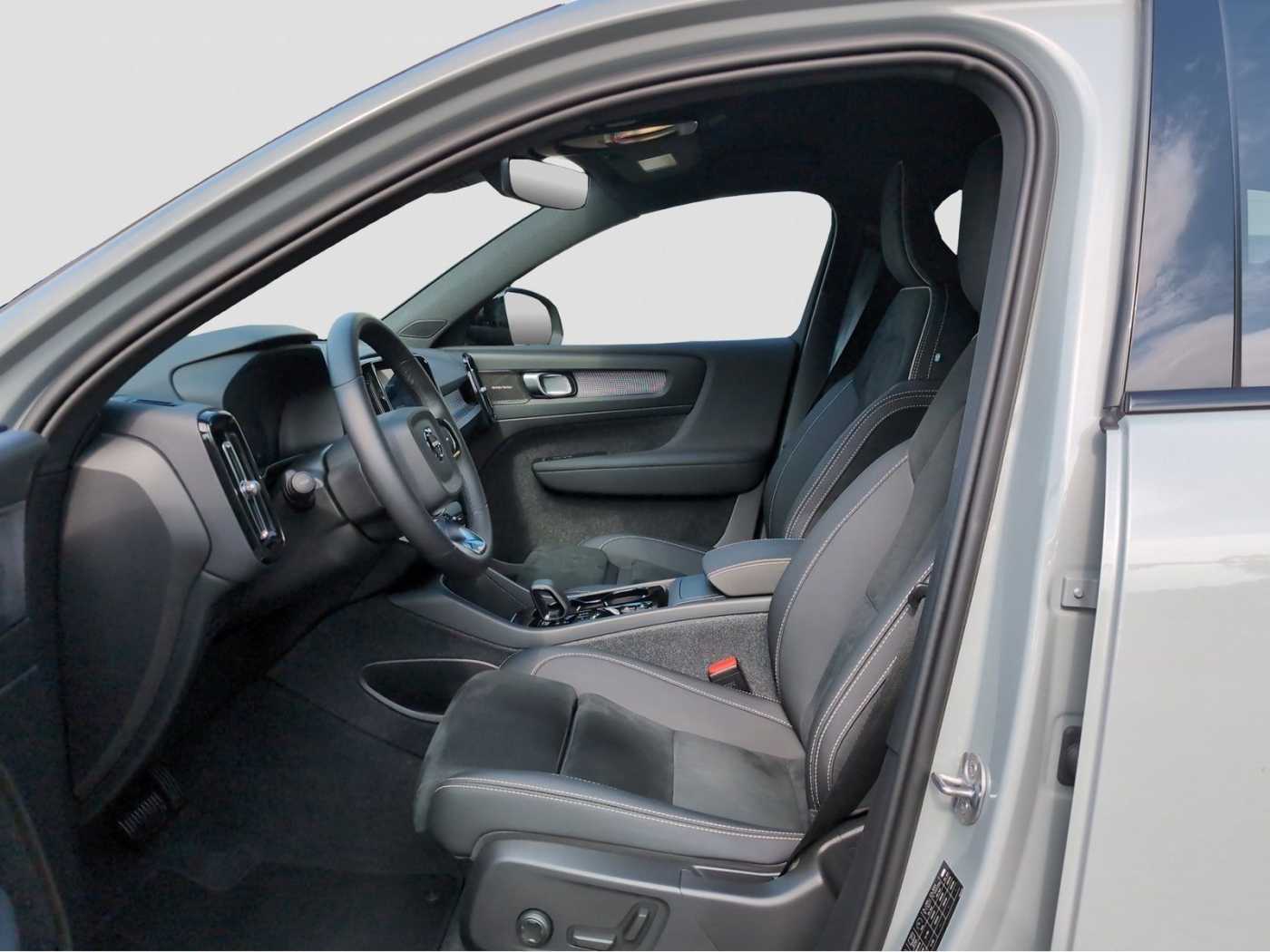 Volvo  +B4+GT+Stand, -Lenkrad, -Frontscheibenhzg+PDC+