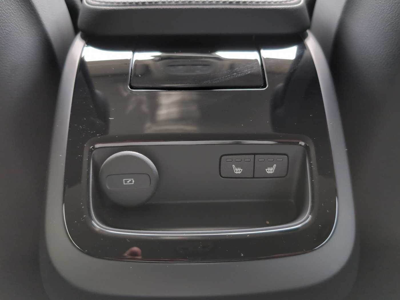 Volvo  +T6+Recharge+AWD+GT+Lenkradhzg+AHKsemi+R-Kam+