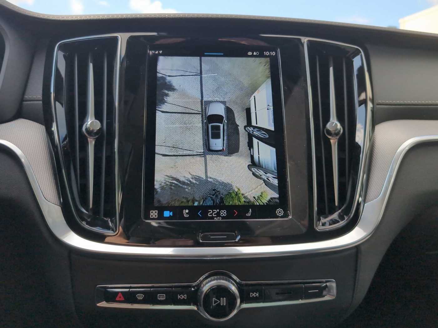 Volvo  +B4+GT+Lenkradhzg+AHKsemi+360°Kam+Voll-LED+++