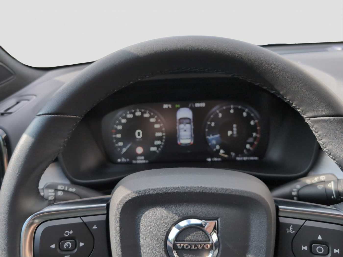 Volvo  +T2+GT+R-Kam+abged. Scheiben+Park-Assist+PDC+