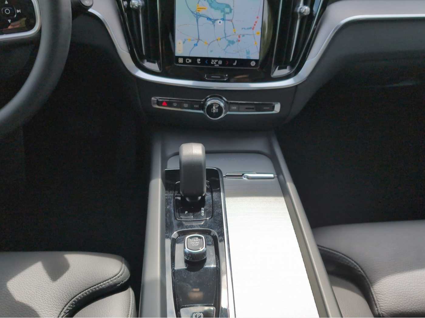 Volvo  CC+B5+AWD-GT+Plus+Standhzg+AHKsemi+360°Kamera