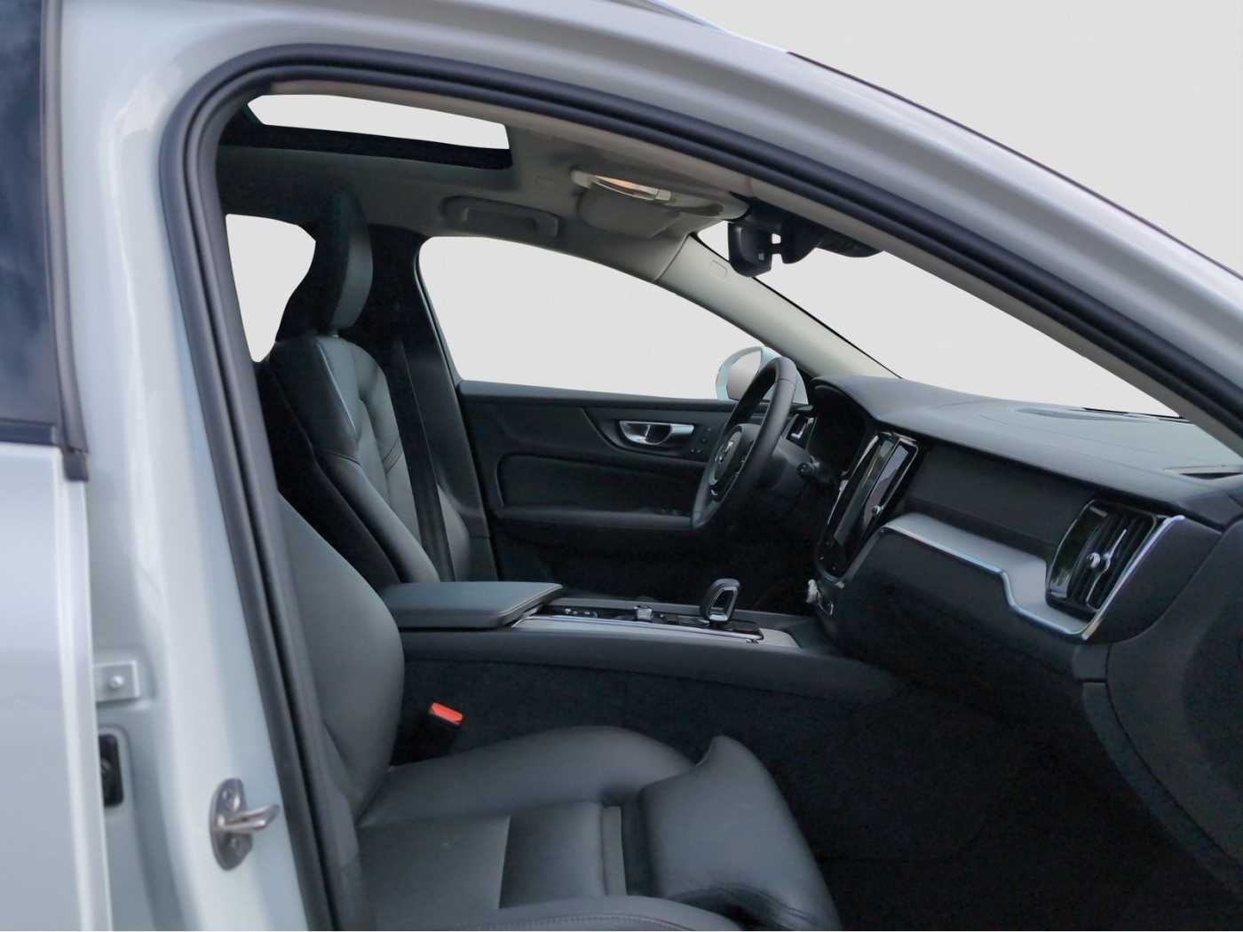 Volvo  CC+B5+AWD-GT+Plus+Standhzg+AHKsemi+360°Kamera