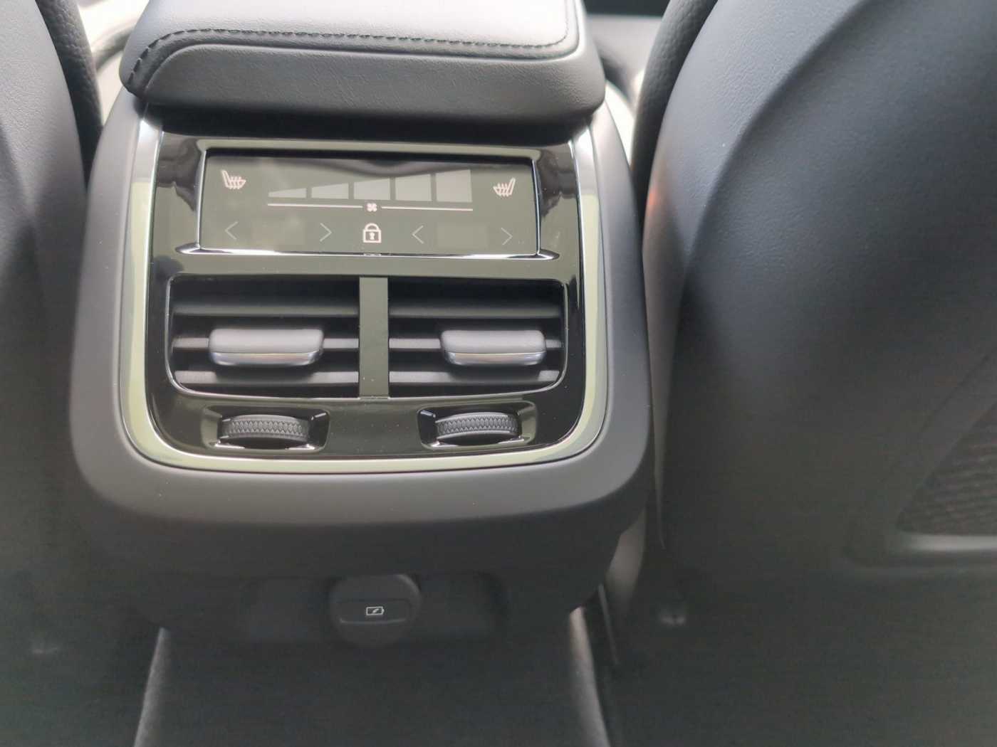 Volvo  CC+B5+AWD-GT+Plus+Standhzg+AHKsemi+360°Kamera