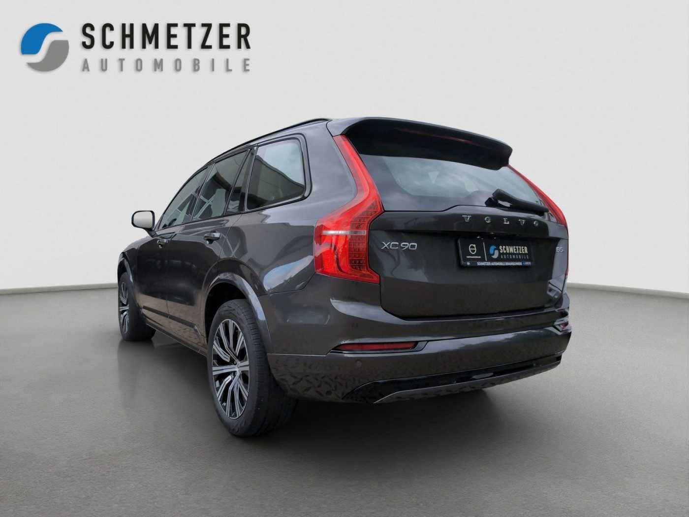 Volvo  +B5+AWD+Mild-Hybrid+Diesel+Ultimate+Dark+7-S