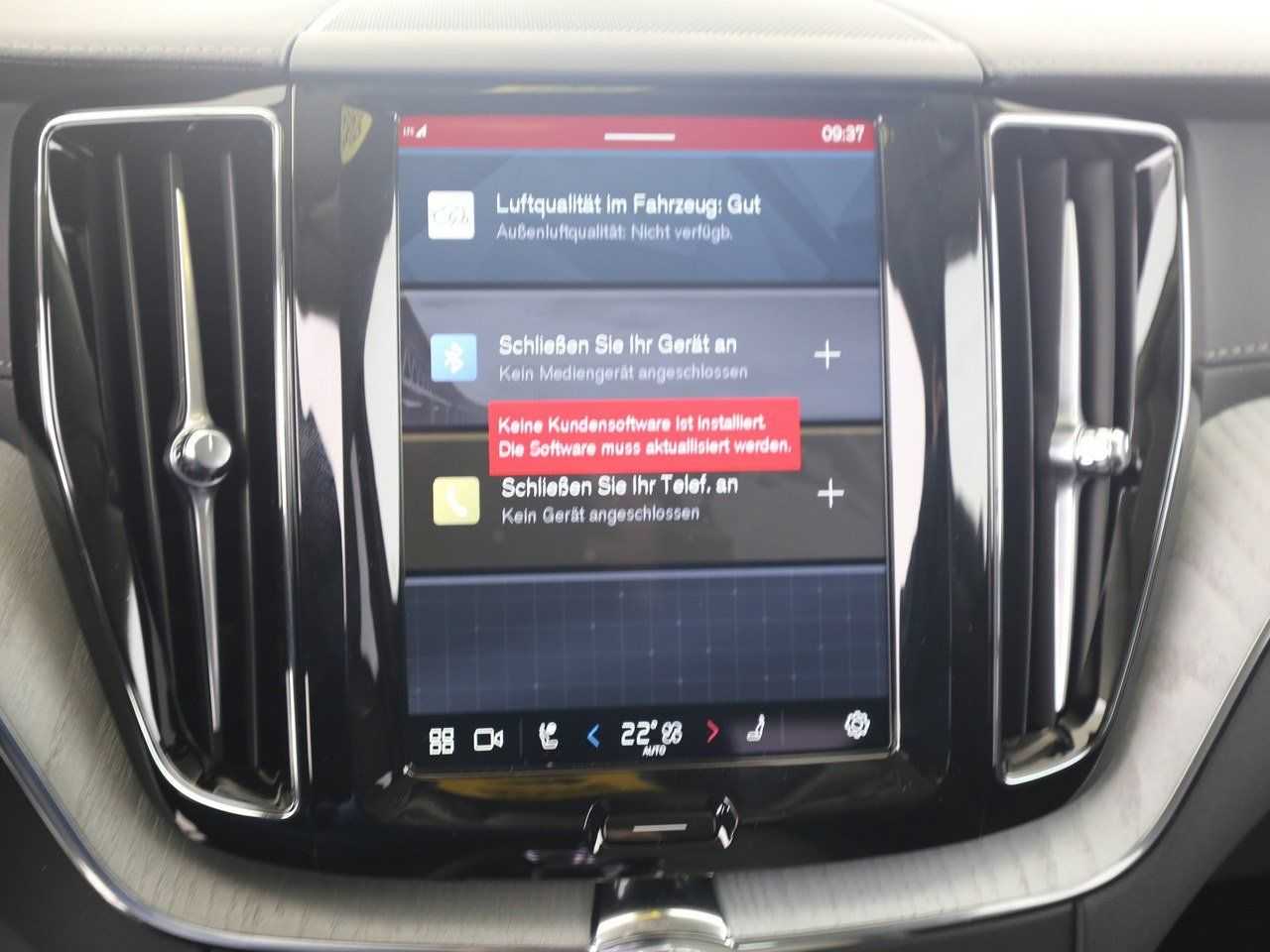 Volvo  +B5+AWD+AHKsemi+Panorama+360°Kam+Head-up+PDC