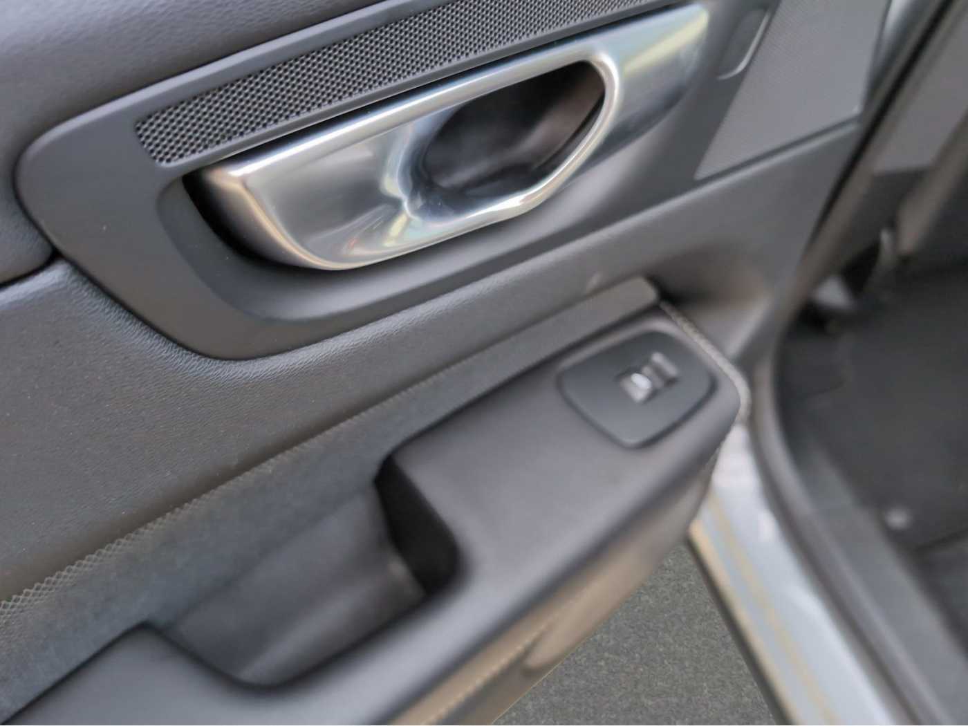 Volvo  +B4+AWD+GT+D+Pano+Voll-LED+Lenkradhg+Head-up