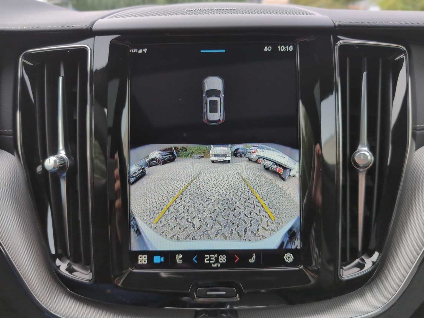 Volvo  +B4+AWD+GT+D+Pano+Voll-LED+Lenkradhg+Head-up