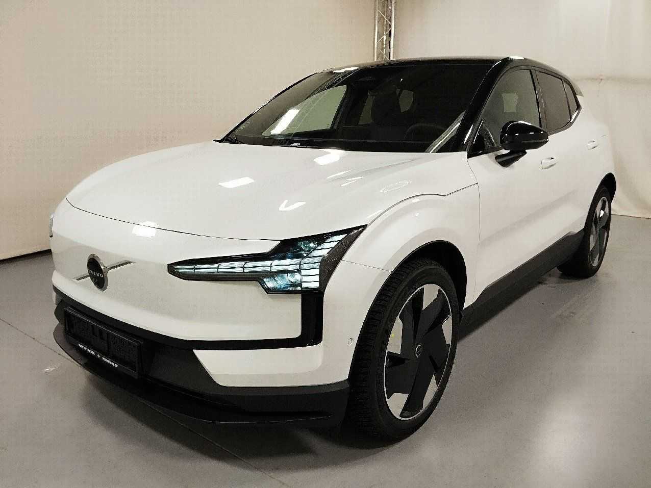Volvo  +AWD+Twin+Performance+Electric+Panora+Standh
