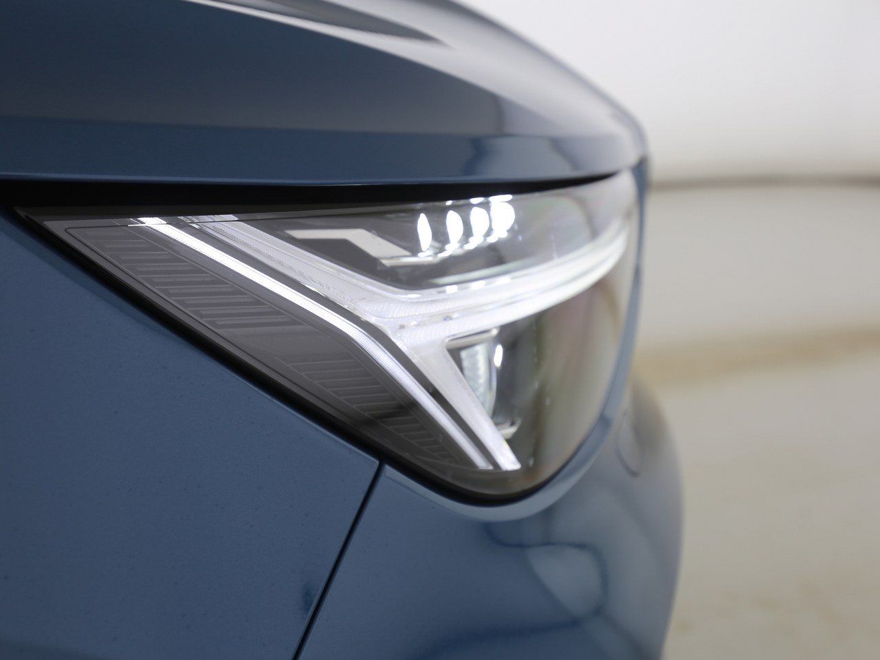 Volvo  +B4+GT+abged. Scheib+ThorsHamme+Pano+Lenkradh