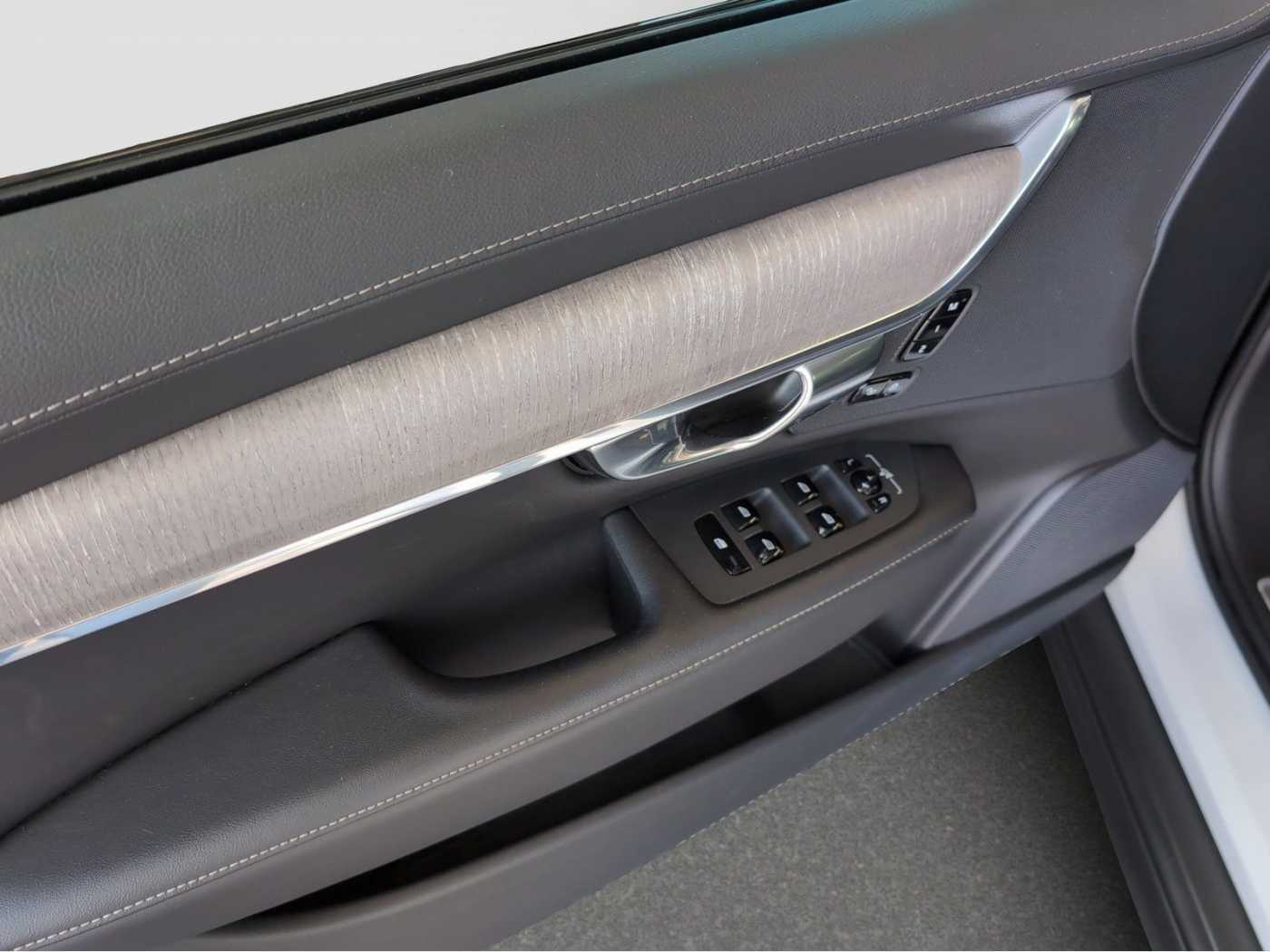 Volvo  CC+B5+D+AWD+GT+PilotAss+R-Kam+Lenkradhzg+BLIS