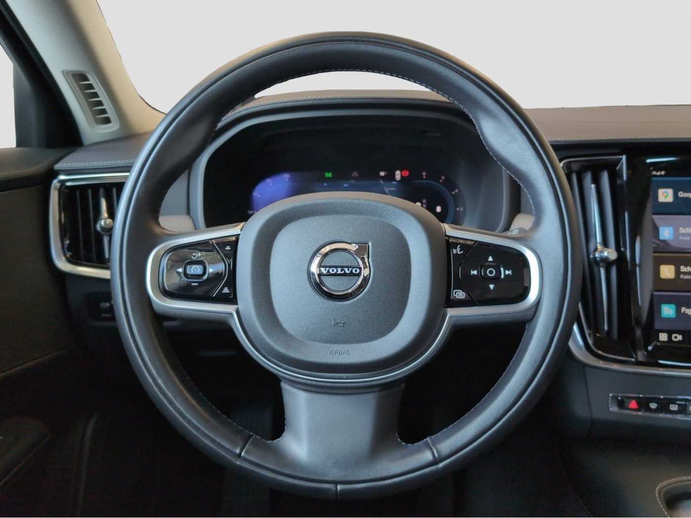 Volvo  CC+B5+D+AWD+GT+PilotAss+R-Kam+Lenkradhzg+BLIS