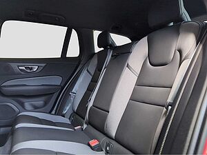 Volvo  +B4+AWD+Lenkrad, -Frontscheibenhzg+R-Kam+PDC++