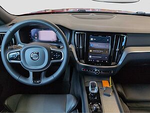 Volvo  +B4+AWD+Lenkrad, -Frontscheibenhzg+R-Kam+PDC++
