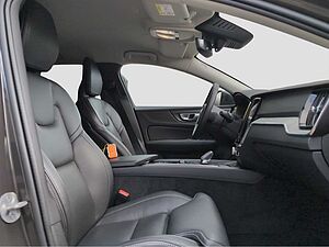 Volvo  +B4+Lenkradhzg+Standhzg+Harman+Voll-LED+R-Kam