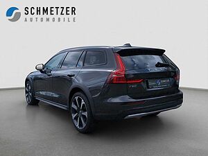 Volvo  +B4+Lenkradhzg+Standhzg+Harman+Voll-LED+R-Kam