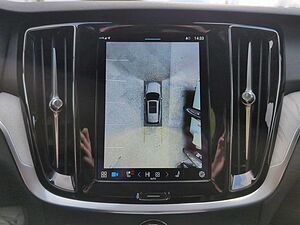 Volvo  +B4+Lenkradhzg+Standhzg+Harman+Voll-LED+R-Kam