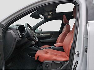 Volvo  +B4+AWD+GT+PDCv/h+PilotAss+Panorama+R-Kamera