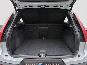 Volvo  +B4+AWD+GT+PDCv/h+PilotAss+Panorama+R-Kamera