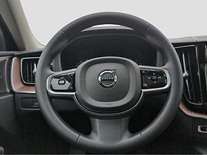 Volvo  +B5+Mild-Hybrid+AWD+GT+Lenkradhzg+Panorama++