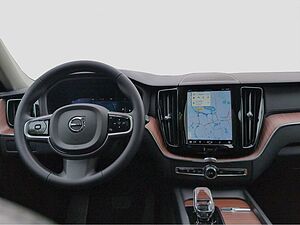 Volvo  +B5+Mild-Hybrid+AWD+GT+Lenkradhzg+Panorama++