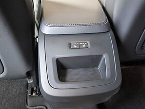Volvo  +B5+AWD+GT+Mild-Hybrid+AHK sem. +Lenkradhzg++