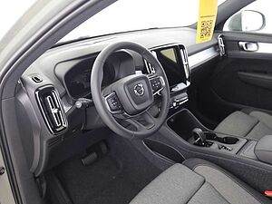 Volvo  +B3+Mild-Hybrid+PDC v/h+Sitzhzgv+Lenkradhzg+