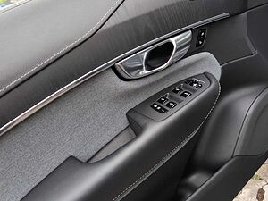 Volvo  +T8+AWD+GT+7-Sitzer+Voll-LED+Lenkradh+Headup