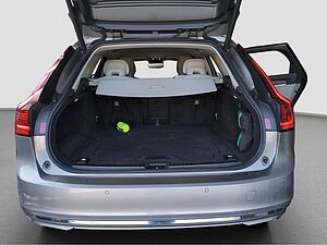 Volvo  +B4+Mild-Hybrid+AWD+GT+Head-Up+AHKsemi+R-Kam+