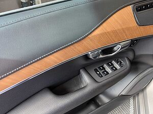 Volvo  +T8+Recharge+AWD+GT+R-Kam+Panorama+PDCv/h+++