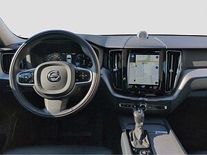 Volvo  +D4+AWD+Lenkradhzg+R-Kam+Frontscheibenhzg+++