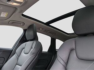 Volvo  +B5+AWD+GT+Diesel+PDCv/h+R-Kam+Lenkradhzg+++