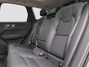 Volvo  +B5+AWD+GT+Diesel+PDCv/h+R-Kam+Lenkradhzg+++