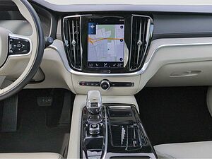Volvo  +T6+Recharge+AWD+GT+R-Kam+Panorama+Harman+PDC