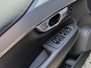 Volvo  +T8+AWD+Recharge+Plus Bright+LED+360°Kamera+