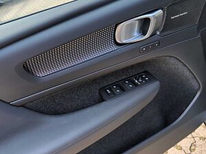 Volvo  +B4+GT+Stand, -Lenkrad, -Frontscheibenhzg+PDC+