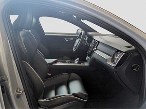 Volvo  +B4+Mild-Hybrid+Benzin+GT+Plus+Dark+Standh. ++
