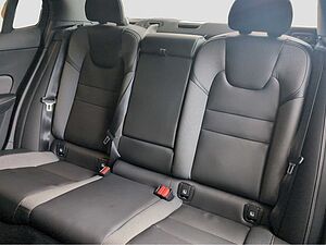 Volvo  +B4+Mild-Hybrid+Benzin+GT+Plus+Dark+Standh. ++