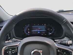 Volvo  +B4+GT+Lenkradhzg+AHKsemi+360°Kam+Voll-LED+++