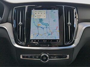 Volvo  +B4+GT+Lenkradhzg+AHKsemi+360°Kam+Voll-LED+++