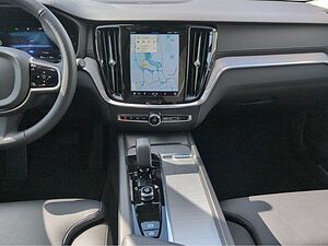 Volvo  +B4+GT+Lenkradhzg+AHKsemi+360°Kam+Voll-LED+++