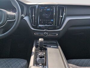Volvo  +B4+Mild-Hybrid+Benzin+GT+Core+Ambietnte+LED