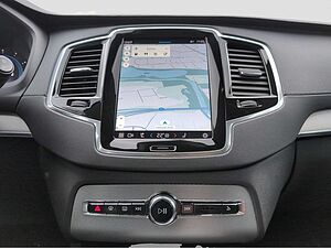 Volvo  +B5+AWD+Mild-Hybrid+Diesel+Ultimate+Dark+7-S