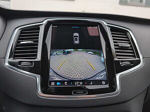 Volvo  +B5+AWD+Mild-Hybrid+Diesel+Ultimate+Dark+7-S