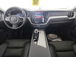 Volvo  +B5+AWD+AHKsemi+Panorama+360°Kam+Head-up+PDC