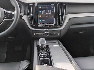 Volvo  +B4+AWD+GT+D+Pano+Voll-LED+Lenkradhg+Head-up